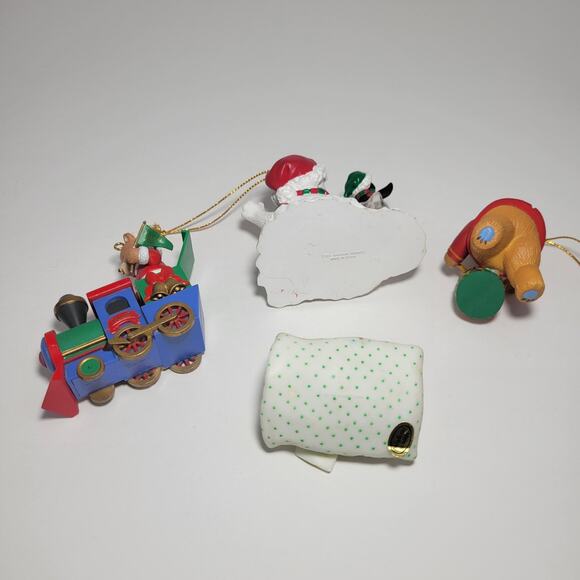 Vintage Christmas Bear Ornaments Lot - Bear w/ Penguin, Train, Sleeping, Drummer - Picture 5 of 7